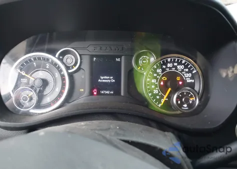 2019 Ram 2500 Big Horn 4X4 6'4 Box из США, поврежденный, VIN 3C6UR5DL7KG649325